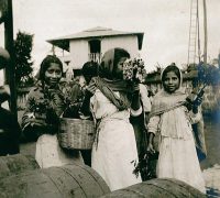 Flower girls in Mexico City, 1905